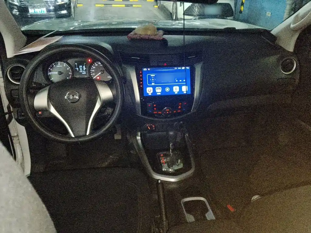 Nissan Navara — миниатюра 13