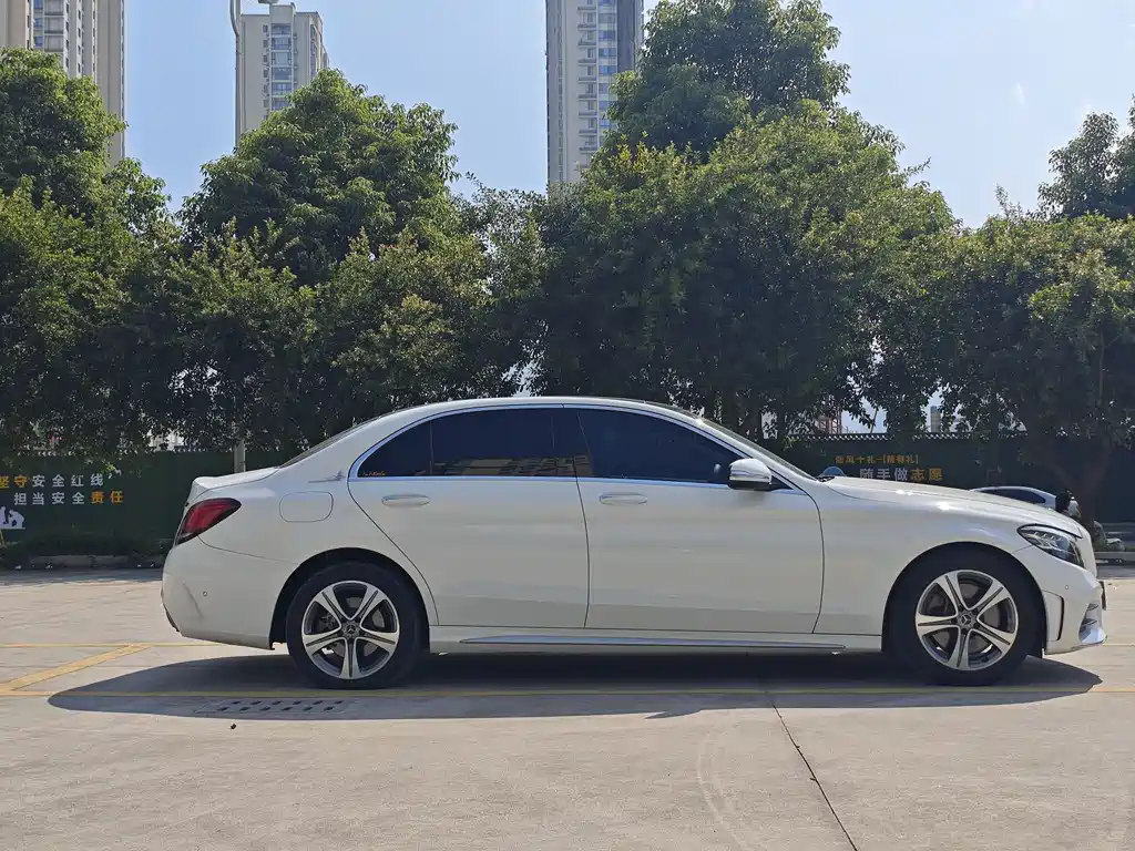 MERCEDES-BENZ  C CLASS