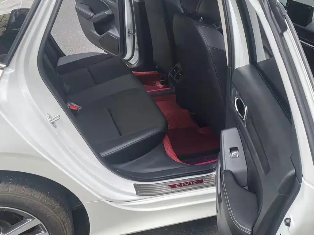 Honda Civic — миниатюра 14