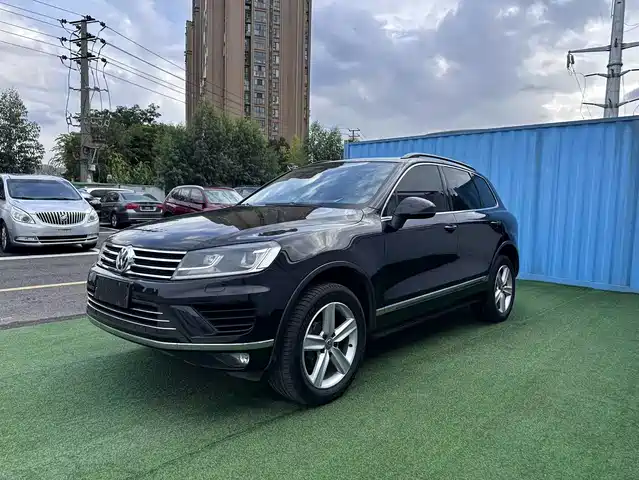 VOLKSWAGEN TOUAREG 2017