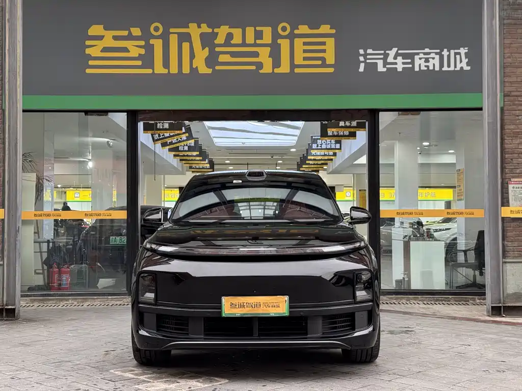 Li Auto Li L8 — миниатюра 2