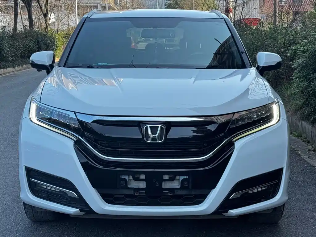 HONDA UR V