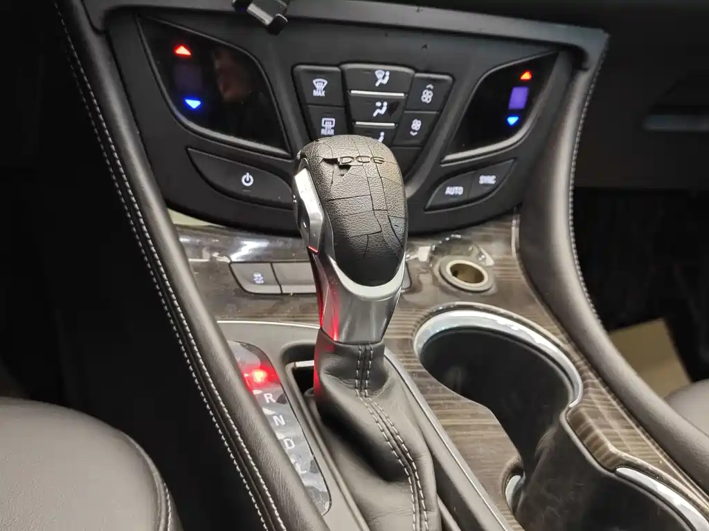 Buick Envision Plus — миниатюра 17