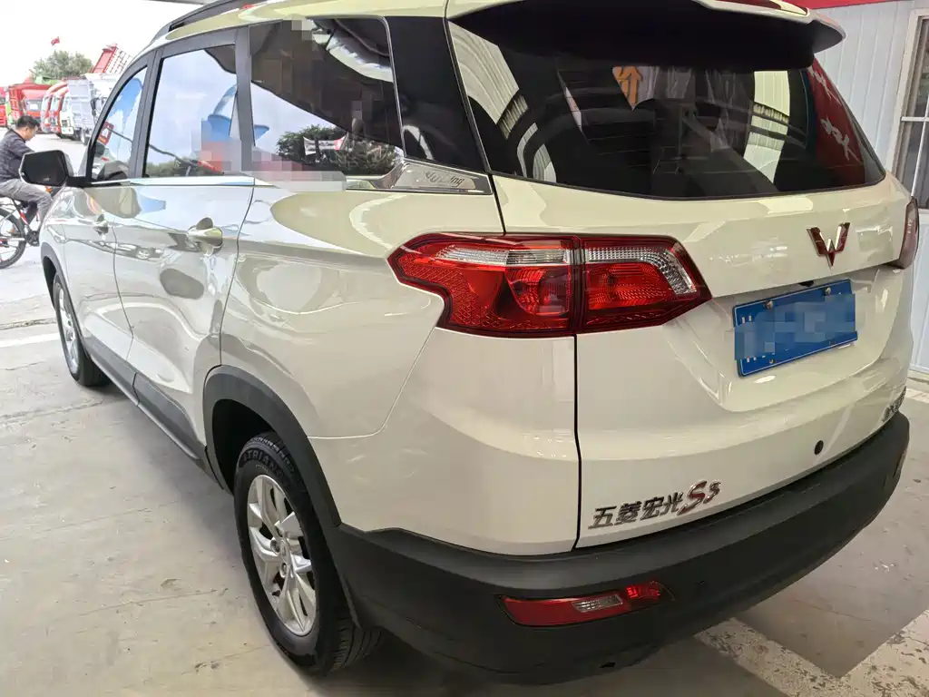 Wuling Hongguang S3 — миниатюра 4