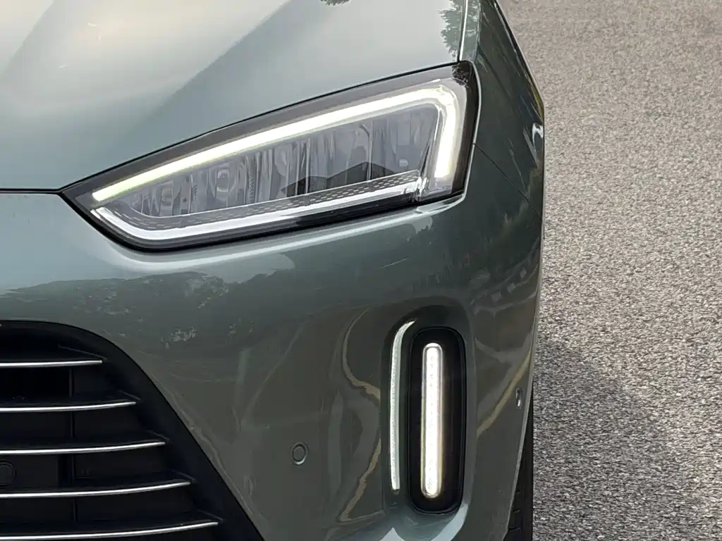 AITO ASK THE WORLD M5