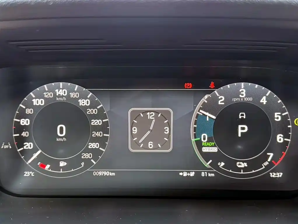 LAND ROVER DISCOVER NEW ENERGY SOURCES FOR SPORTS