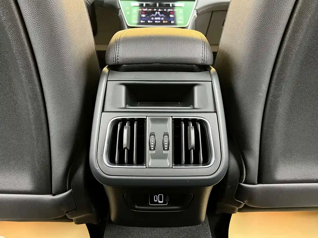 Maserati Grecale — миниатюра 24