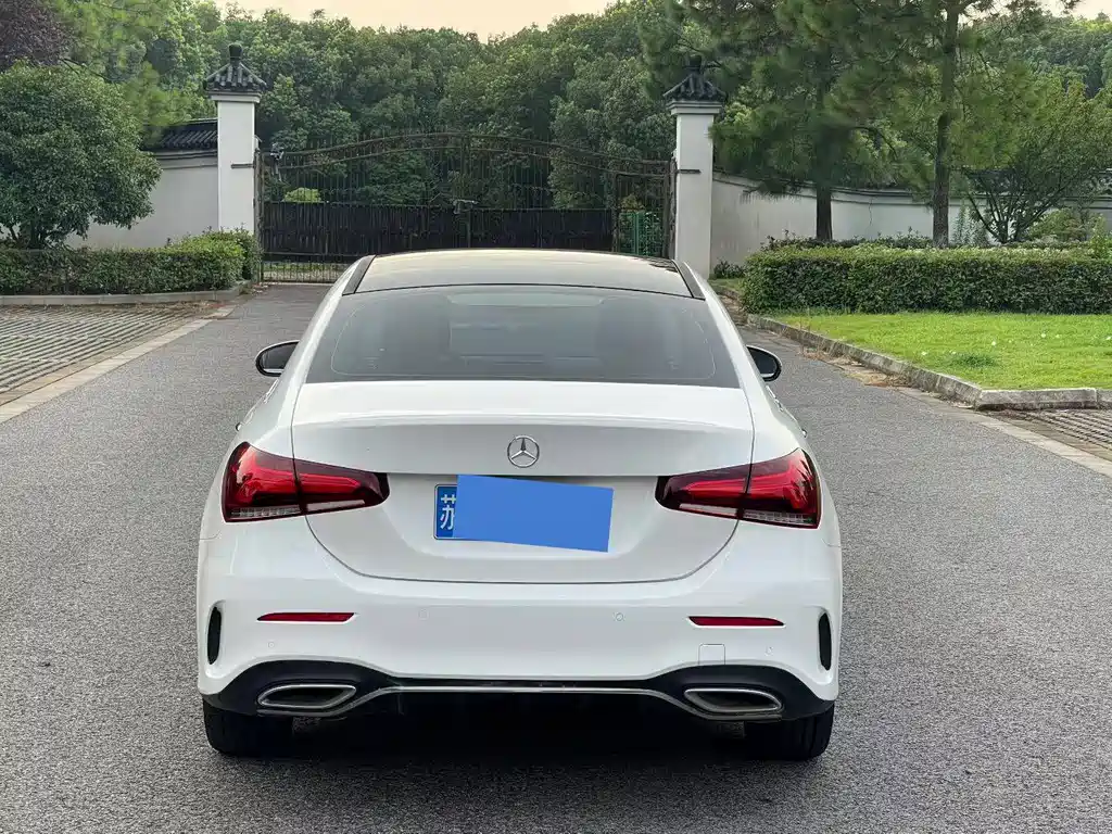 Mercedes-Benz A-Class — миниатюра 8