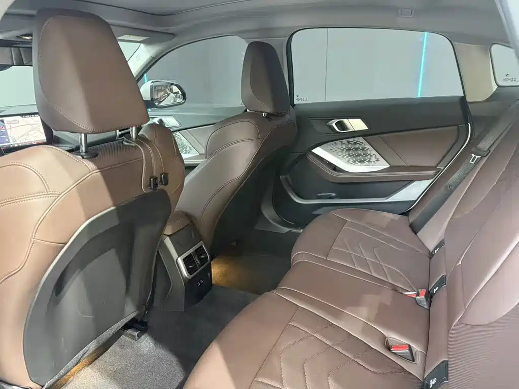 BMW 2 Series — миниатюра 10