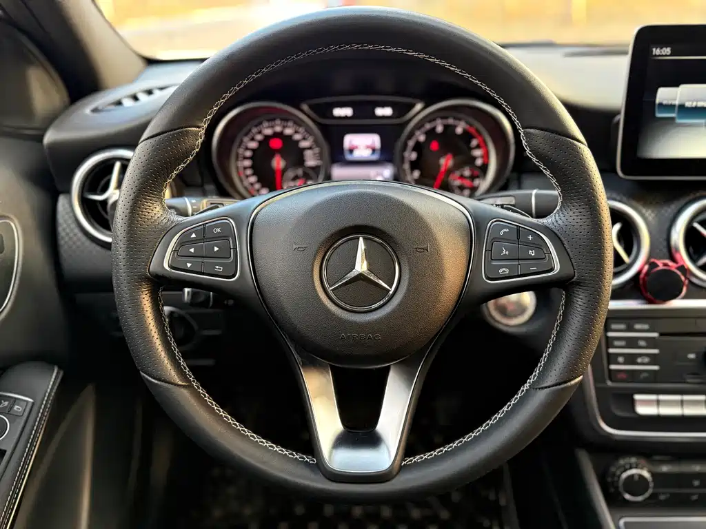 MERCEDES-BENZ A CLASS