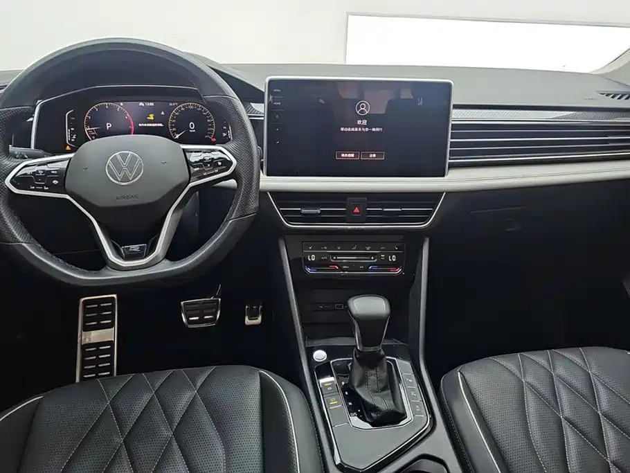 Volkswagen Tiguan L — миниатюра 12