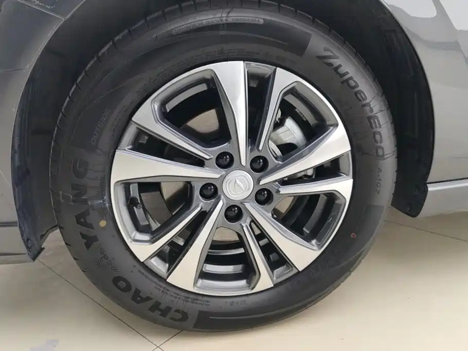 Changan Eado — миниатюра 6