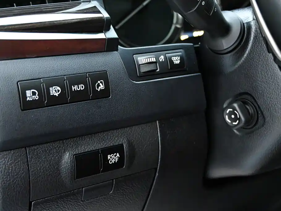 Lexus LX — миниатюра 19