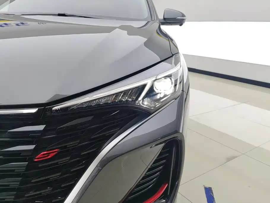 Changan Eado — миниатюра 5