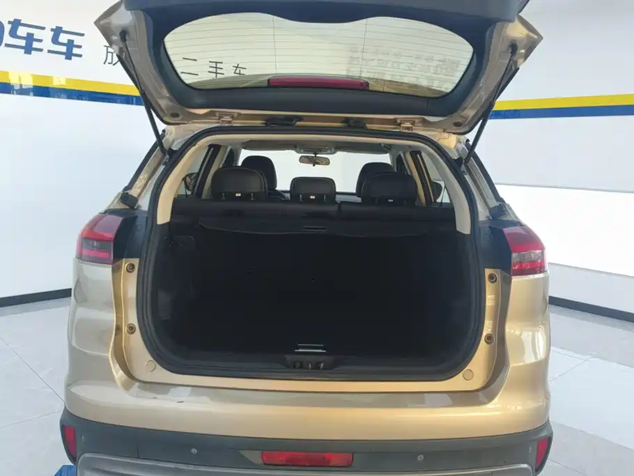 Geely Boyue — миниатюра 4