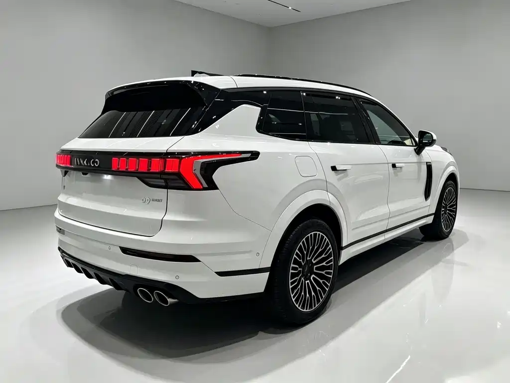 Lynk & Co 09 — миниатюра 10