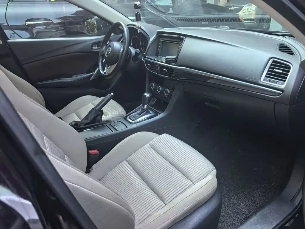 Mazda Atenza 2014 2.0L Fashion