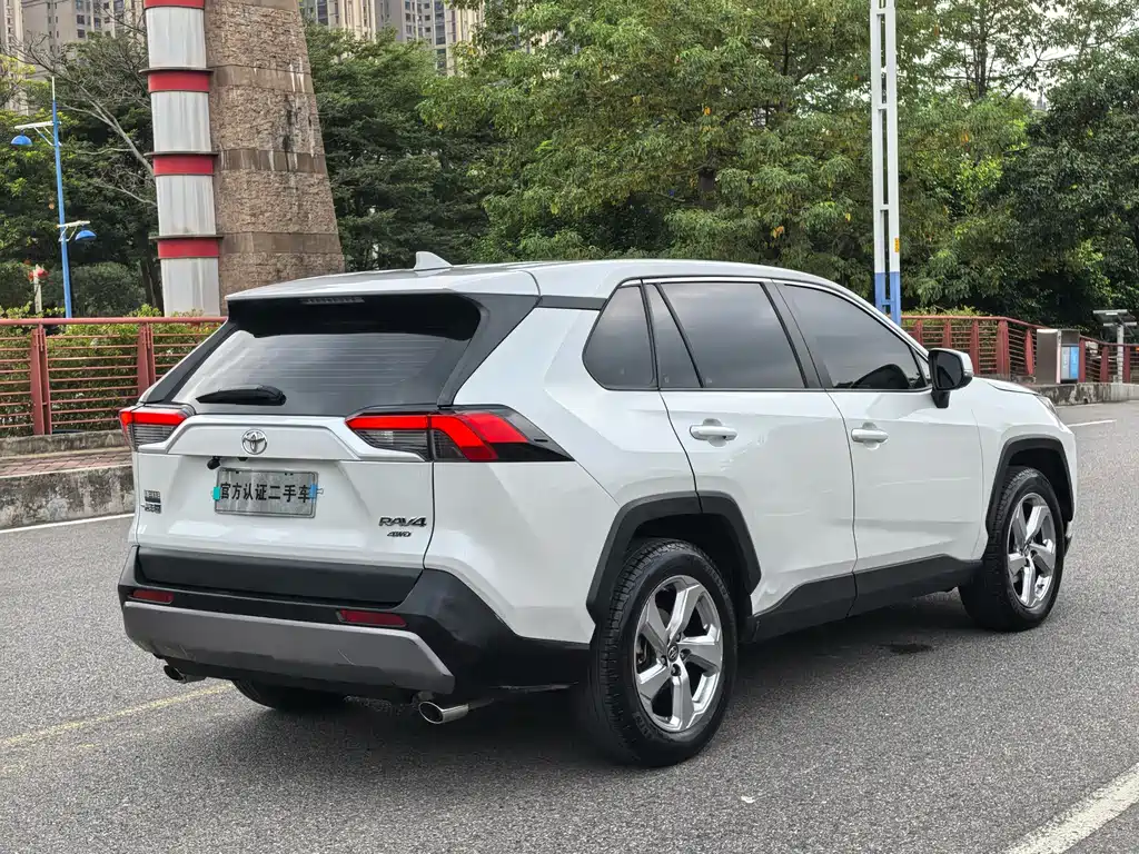 TOYOTA RAV4 RONGFANG