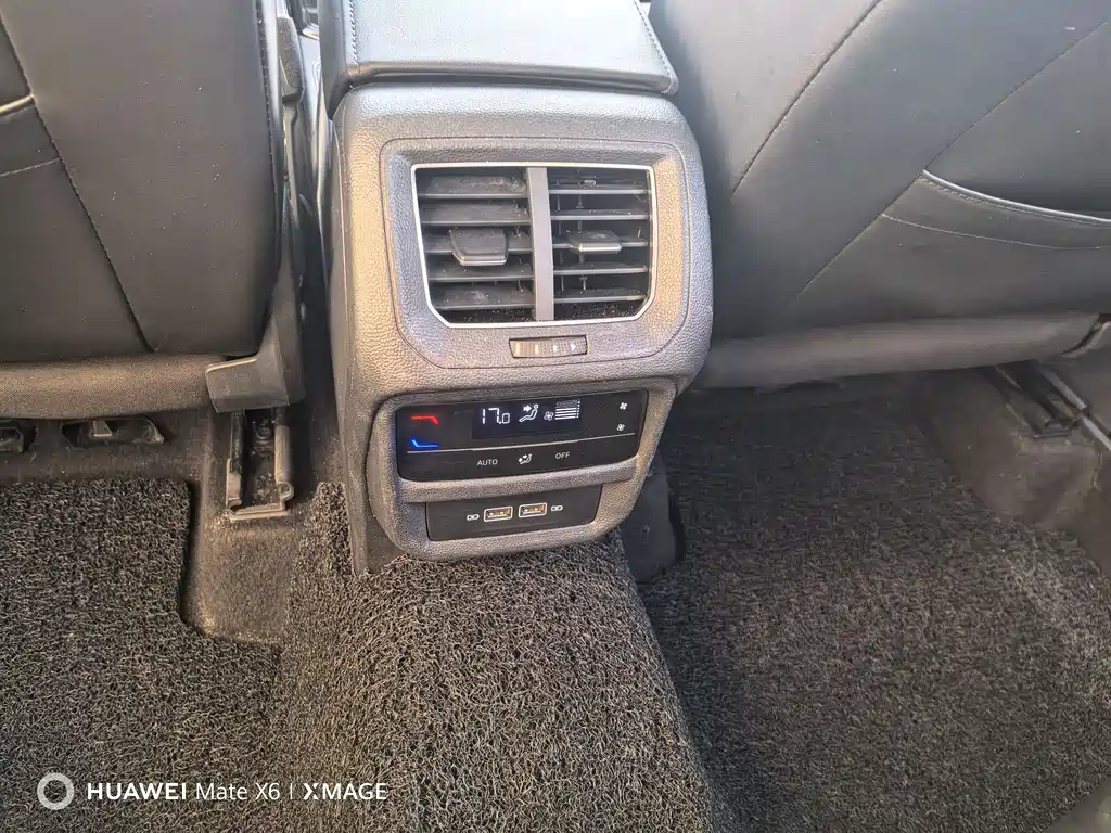 Volkswagen Tayron 2023 300TSI Luxury Plus