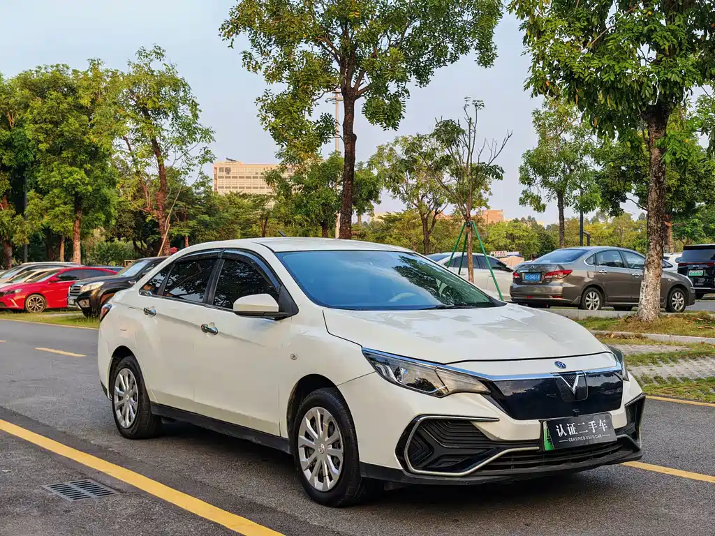 Venucia D60 EV — миниатюра 3