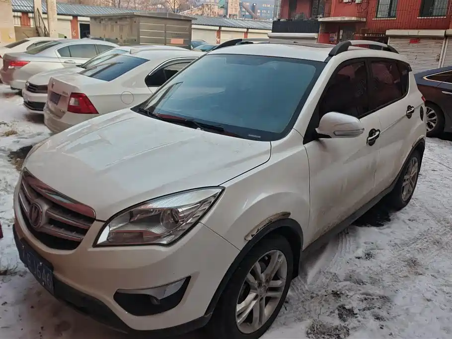 Changan CS35 2015
