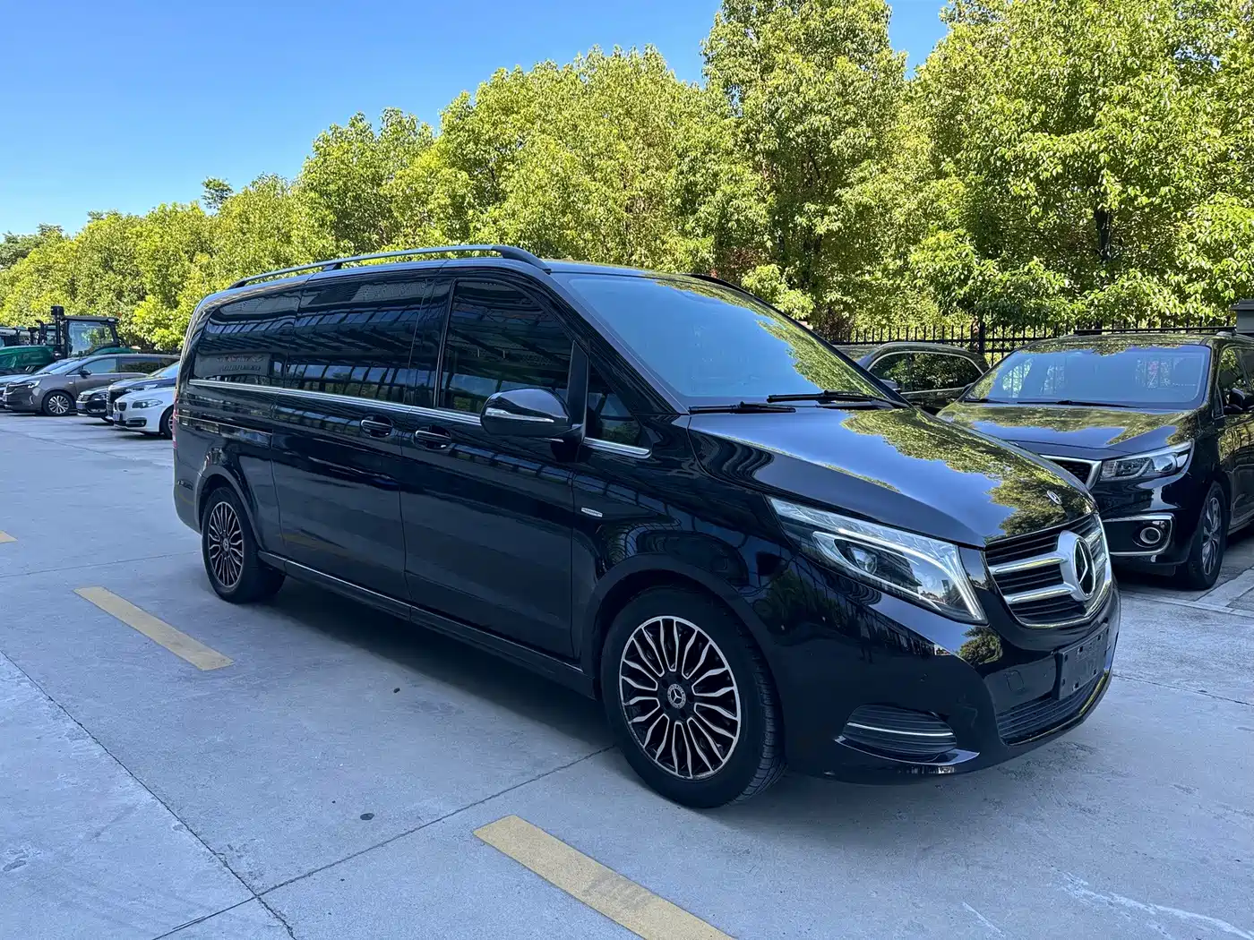 Mercedes-Benz V-Class