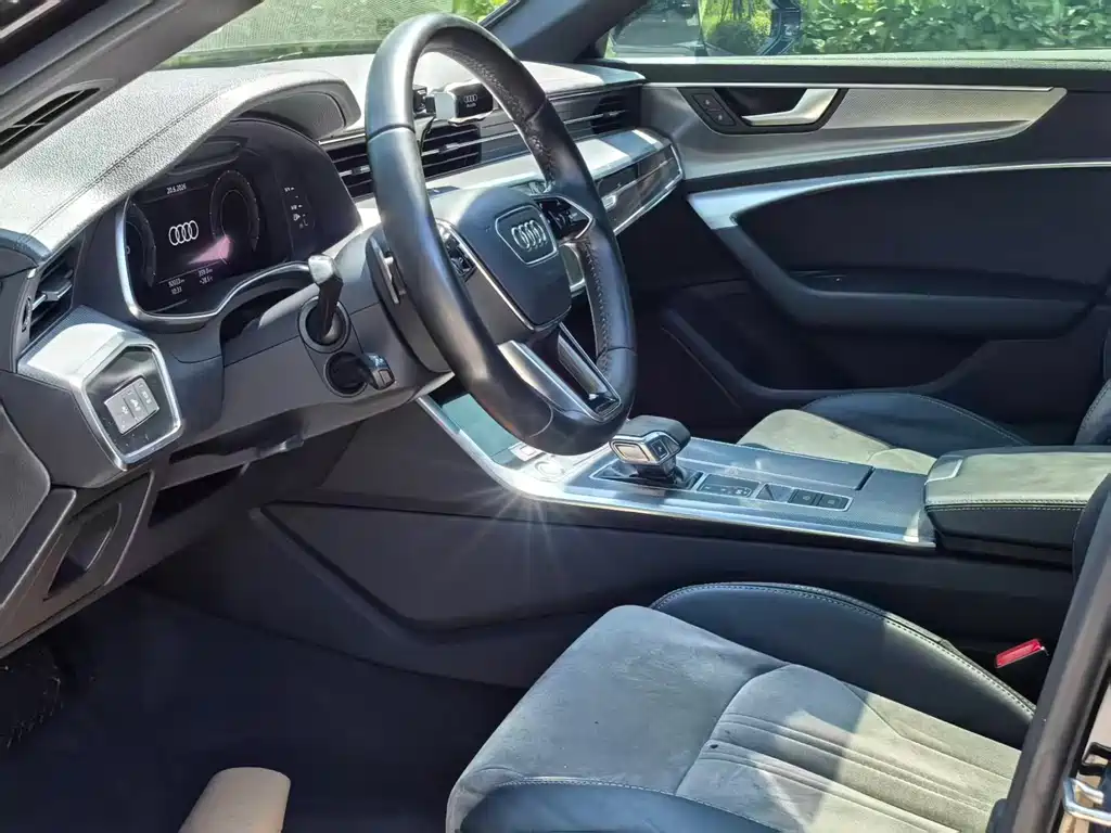 Audi A6L 2020 40 TFSI Luxury