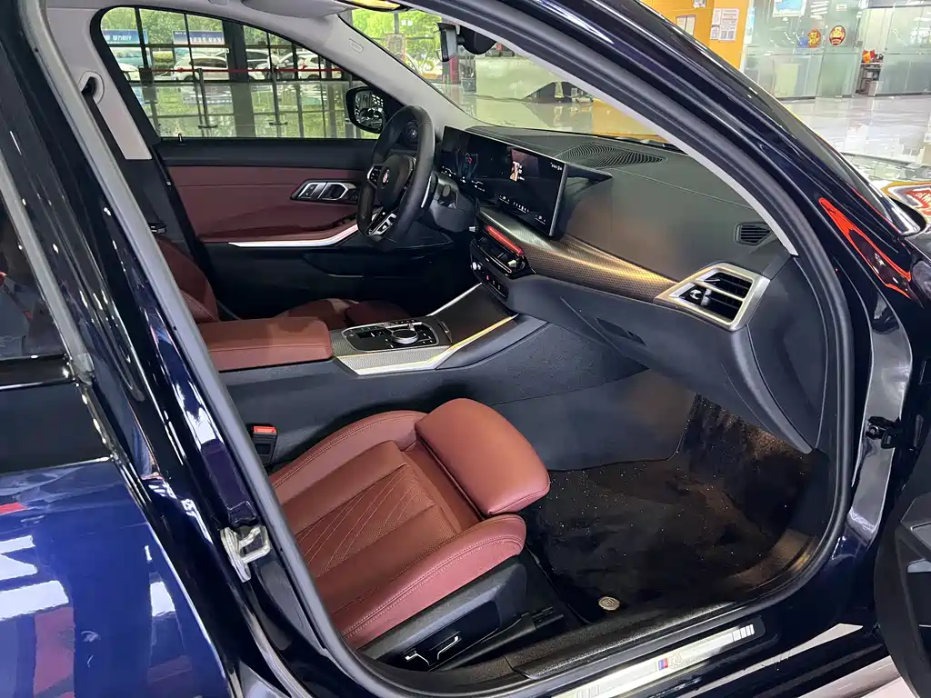 BMW 3 Series 3 2025 330Li M Sport