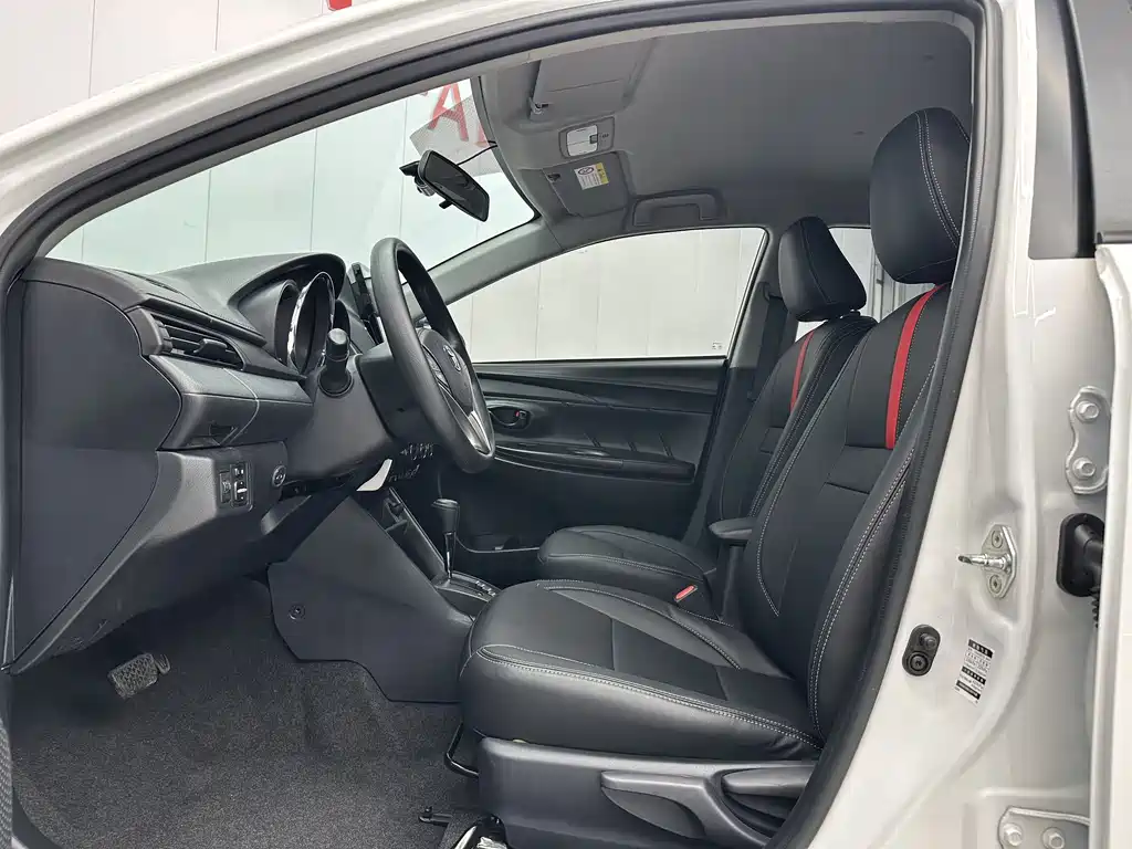 TOYOTA YARIS L ZHIXUAN