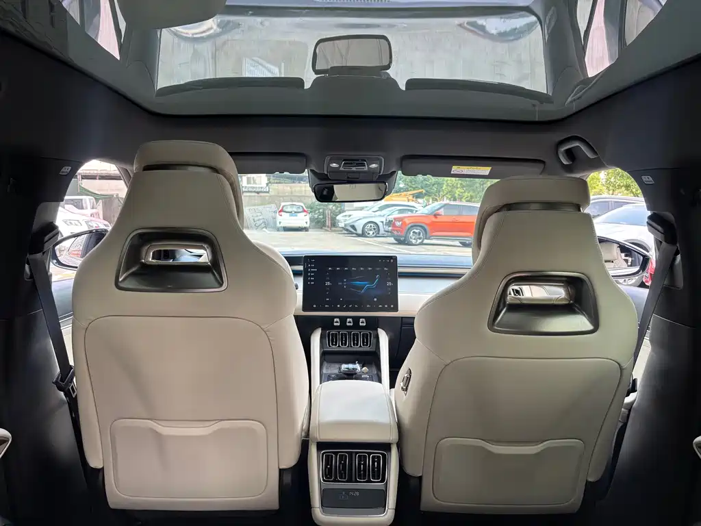 BYD L EV — миниатюра 15