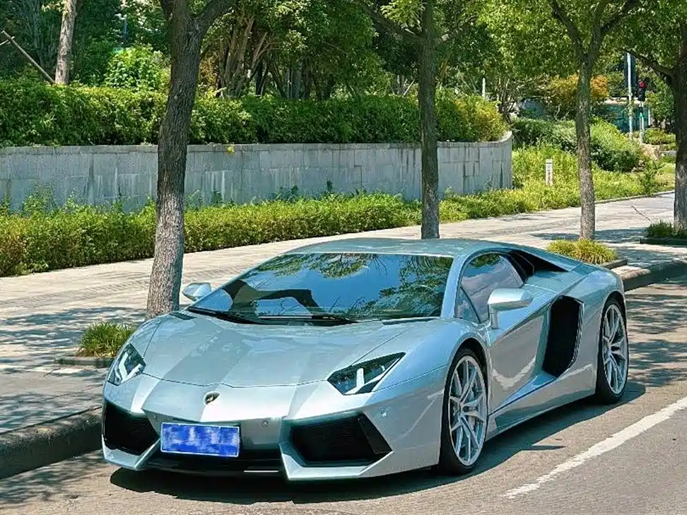 Lamborghini Aventador 2015