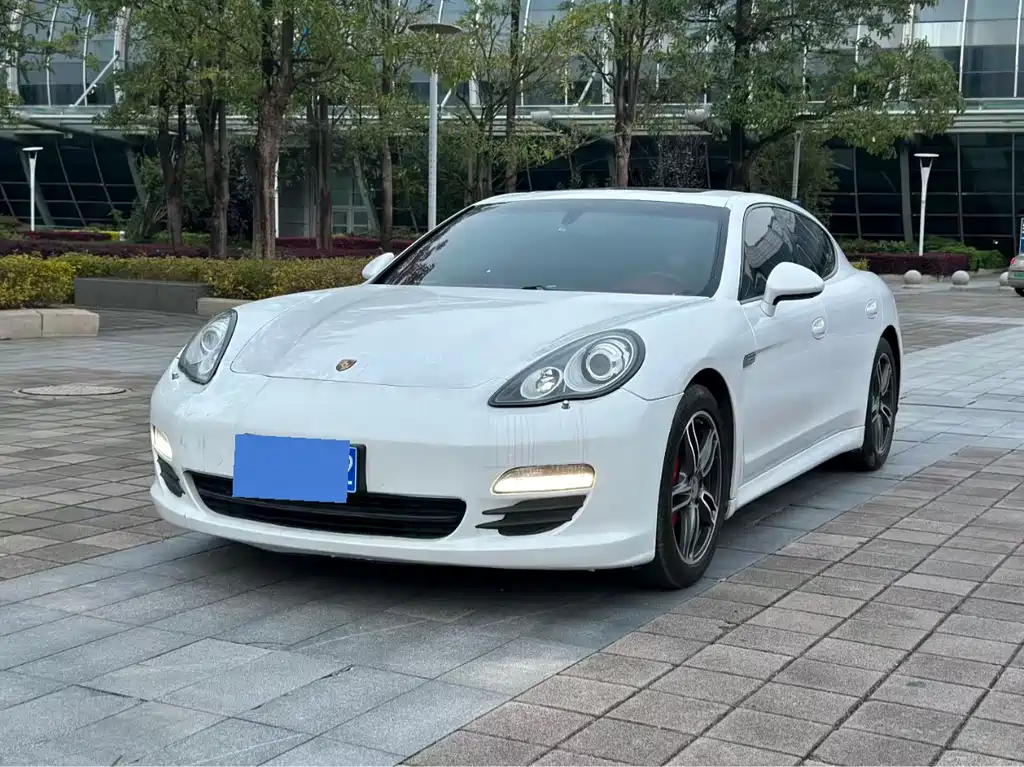 Porsche Panamera 2012