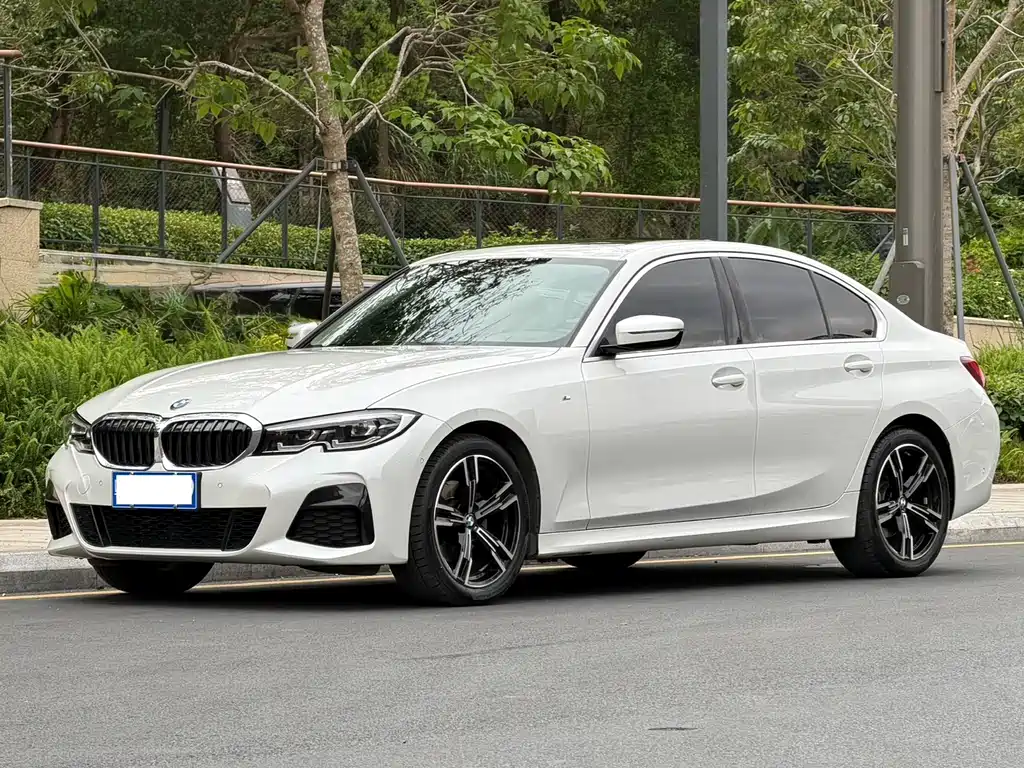 BMW 3 Series 2022