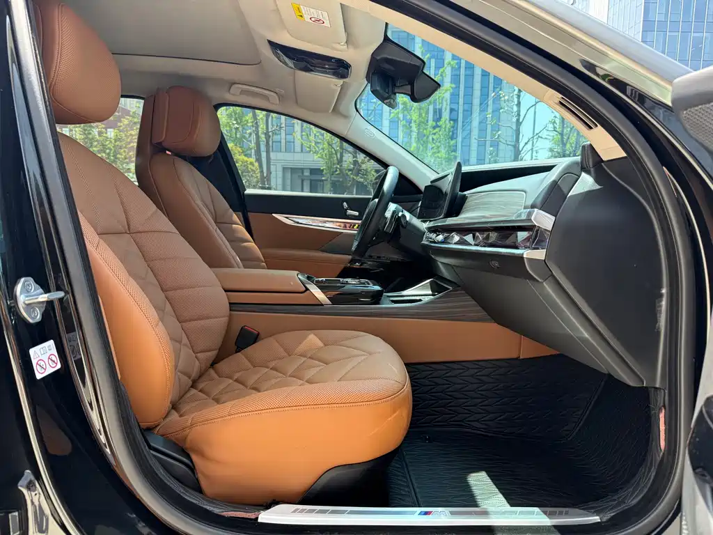 BMW 7 Series 7 2023 735Li M Sport