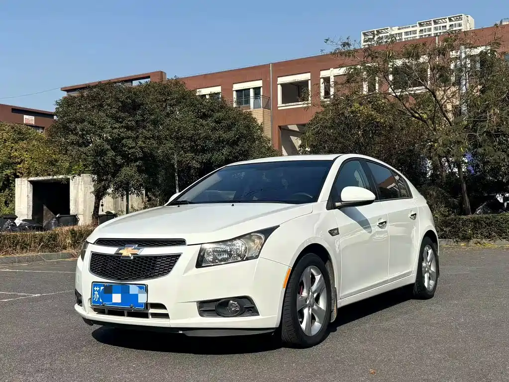 CHEVROLET CRUZE