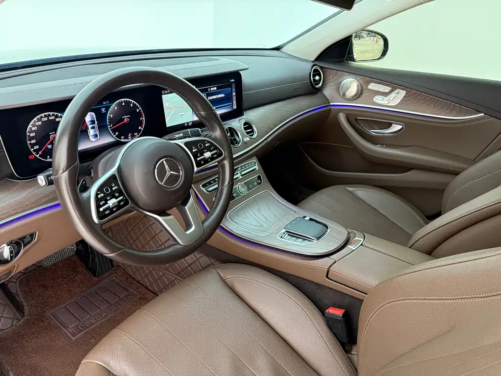 MERCEDES-BENZ E CLASS