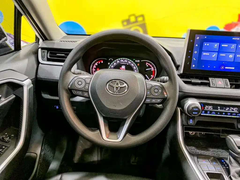 TOYOTA RAV4 RONGFANG
