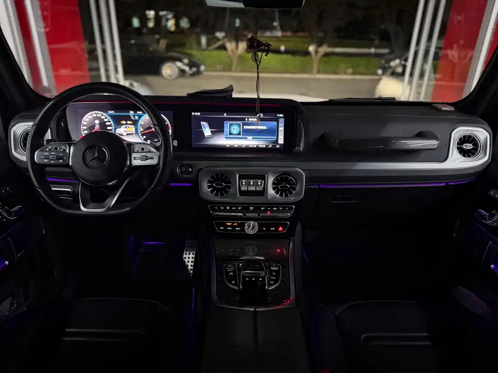 Mercedes-Benz G-Class — миниатюра 11