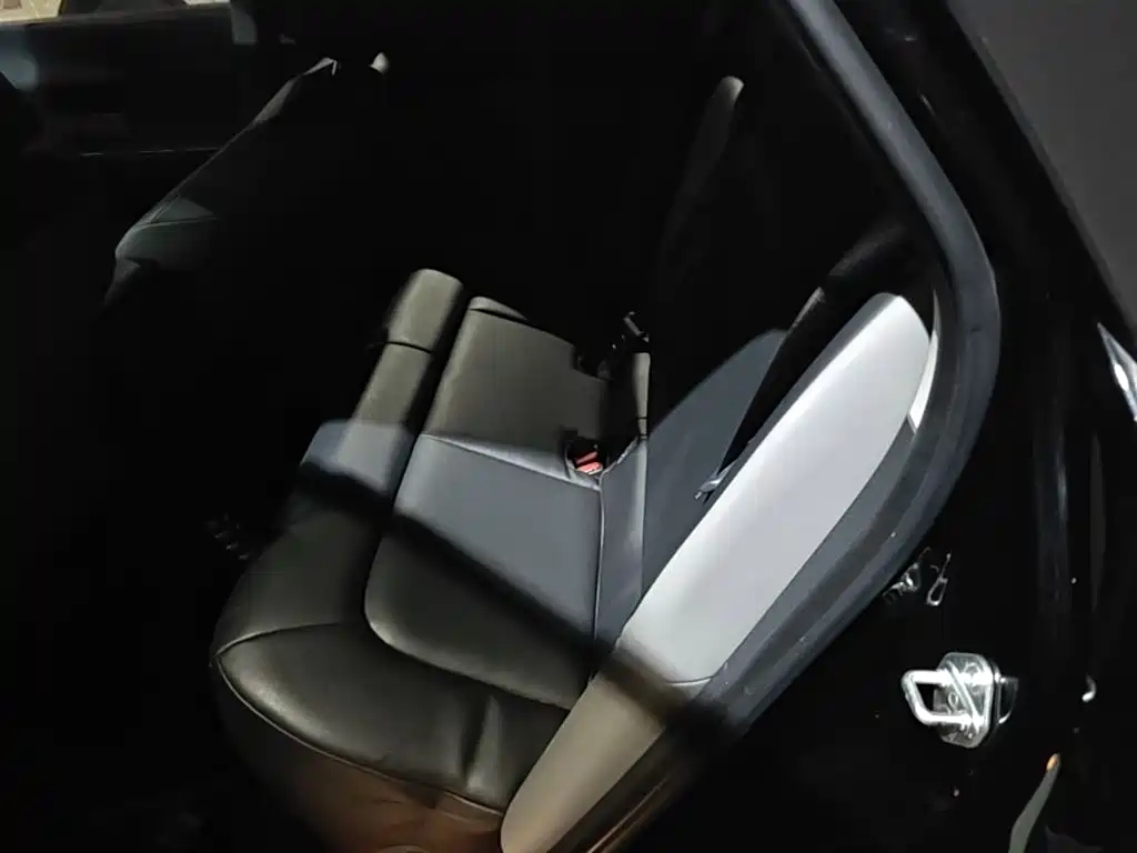 Toyota bZ3 — миниатюра 13