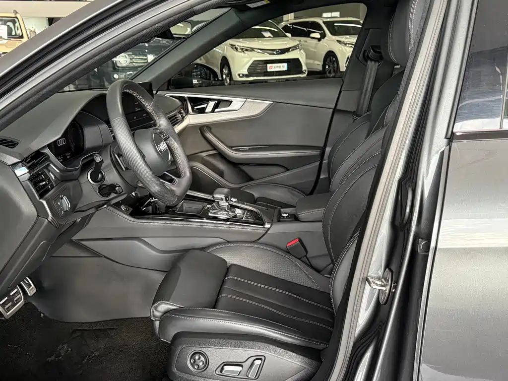Audi A4L — миниатюра 3