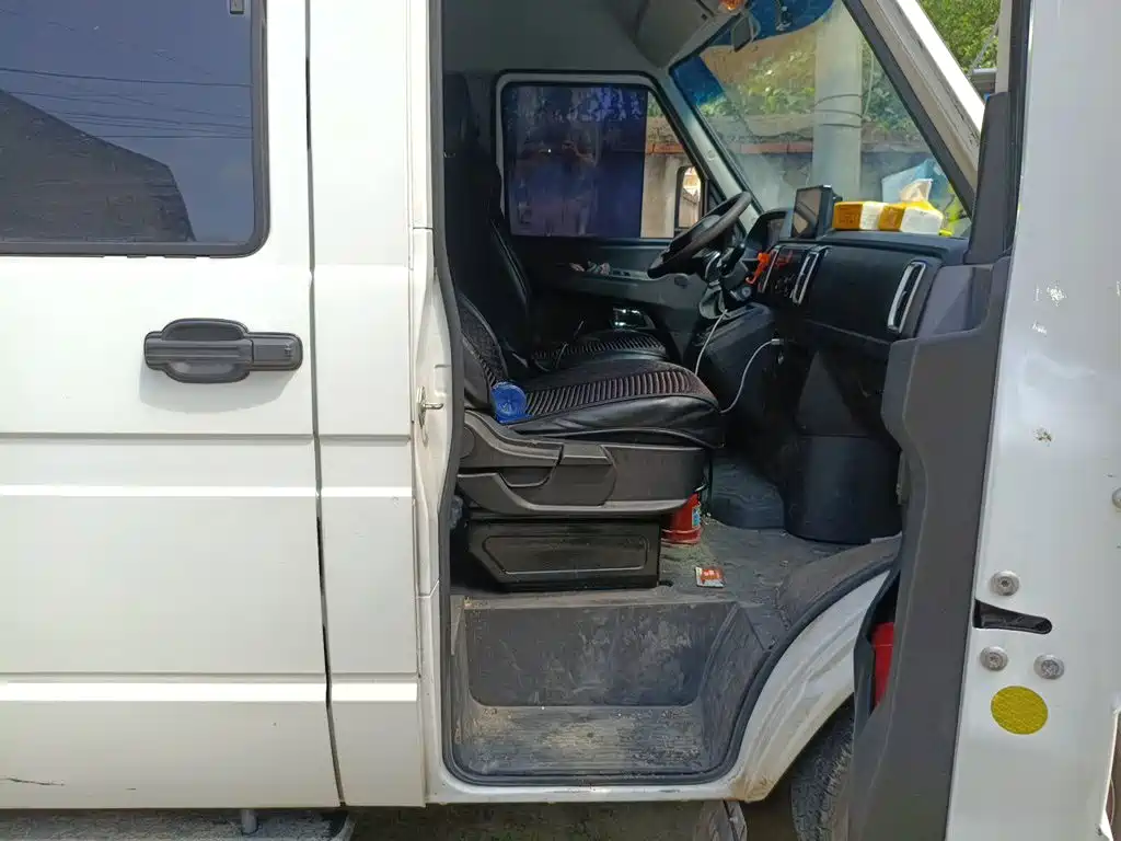 IVECO Daily — миниатюра 20