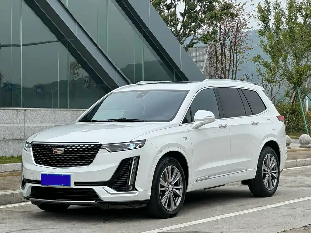 Cadillac XT6
