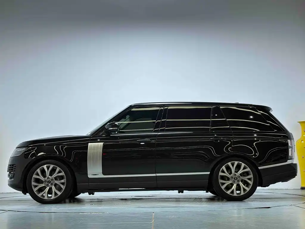 Land Rover Range Rover — миниатюра 17
