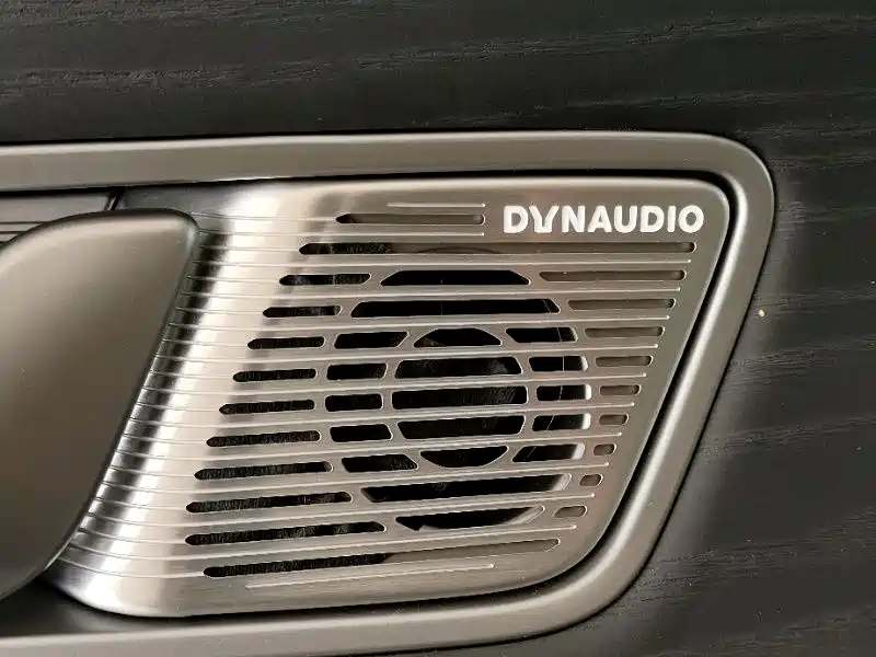 Denza D9 2024 DM-i 980 Flagship
