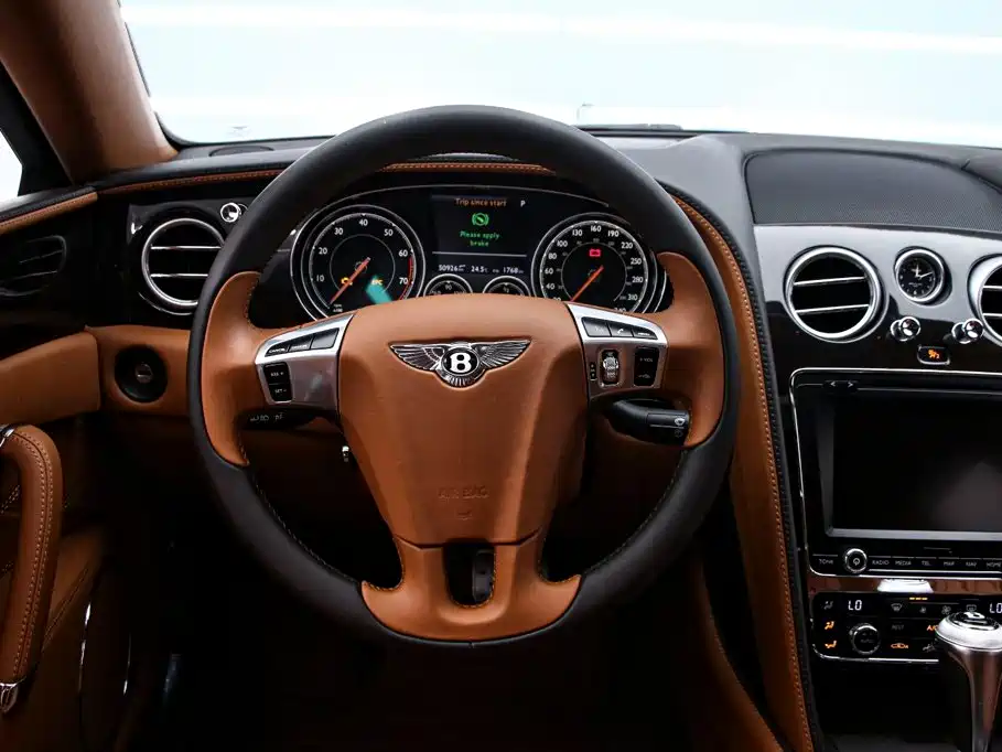 Bentley Flying Spur — миниатюра 7