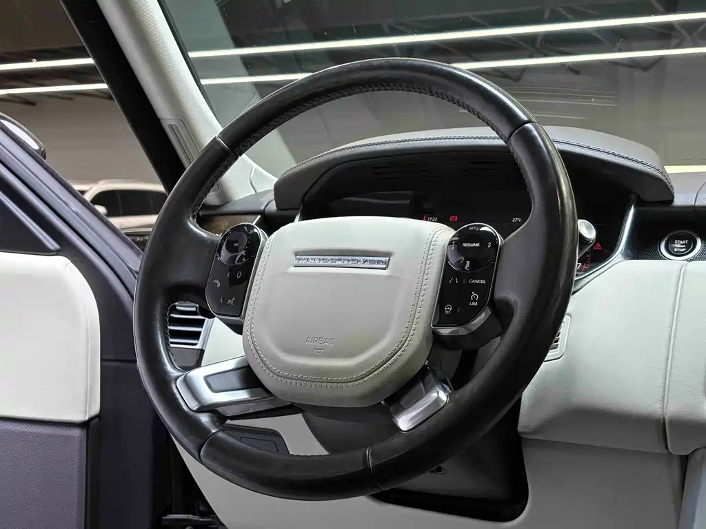 Land Rover Range Rover — миниатюра 11