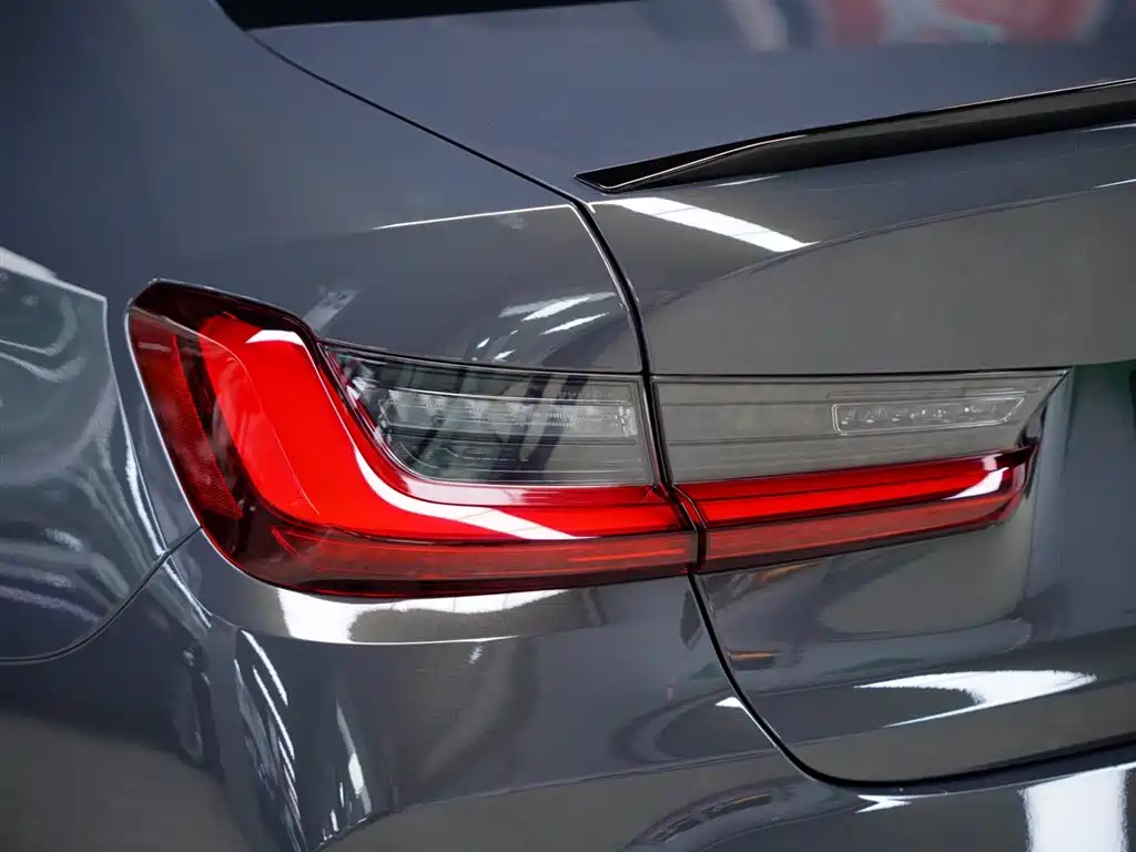 BMW M3 2024 M3