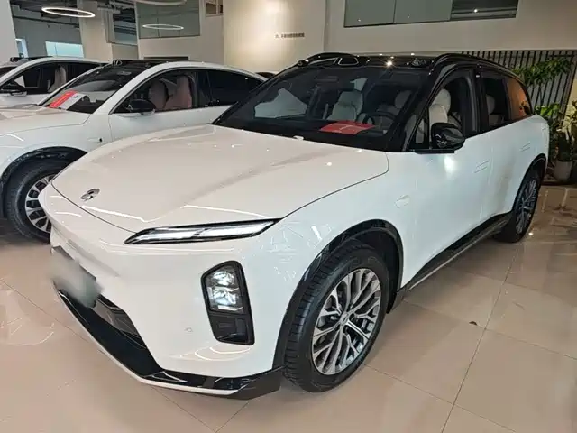 2025 Nio ES6