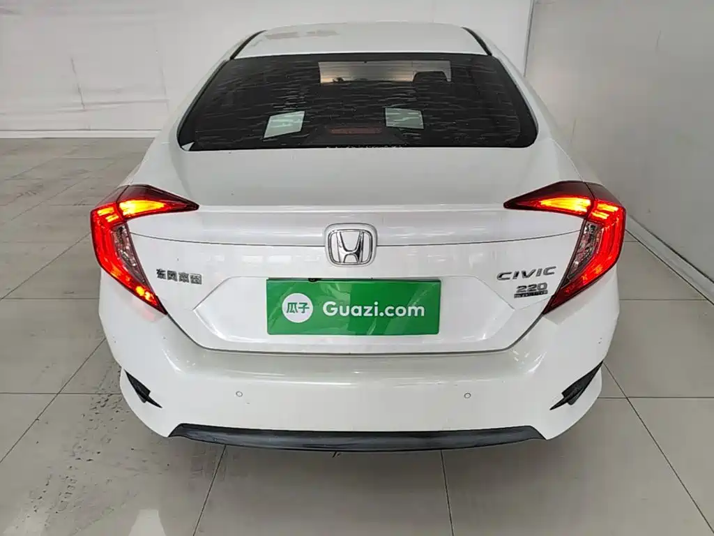 Honda Civic 2016 220TURBO CVT Luxury