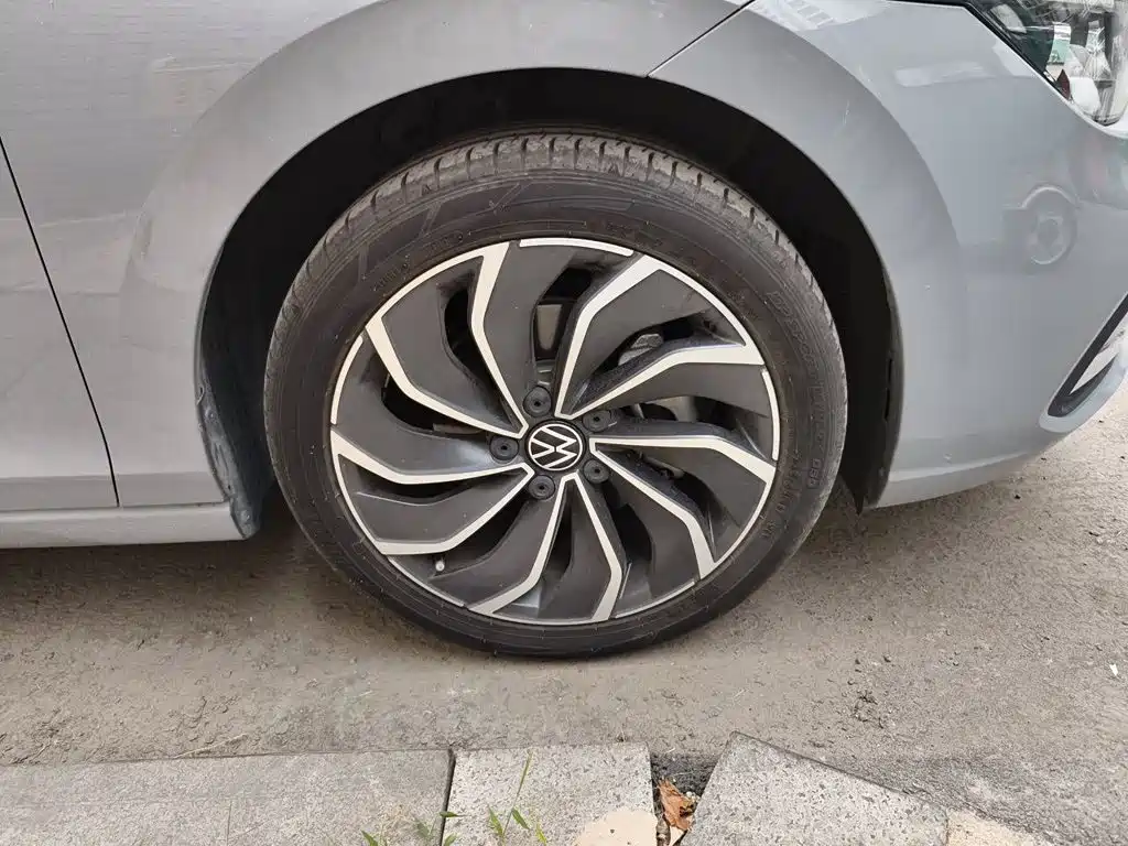 Volkswagen Golf — миниатюра 8